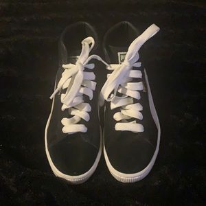 Men’s Puma Black Suede Sneakers